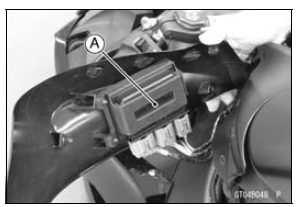 Fuel Pump Relay Removal/Installation 