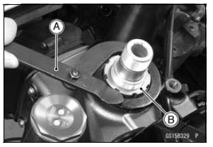 Steering Play Adjustment