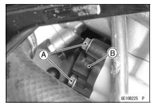 Camshaft Chain Tensioner Removal