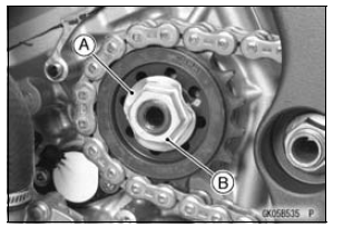 Engine Sprocket Removal