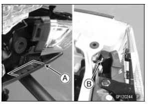 Tail/Brake Light (LED) Removal/Installation